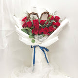 Sweetheart Fresh Rose Bouquet with Wooden Frame